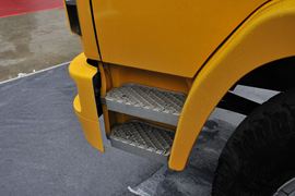 核动力&nbsp;自卸车外观                                                图片