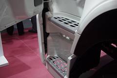 东风商用车 天龙 380马力 6X4 牵引车(DFL4250AW)