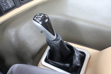 �й����� HOWO-T7H�ؿ� 400���� 8X4���������賵(����)ͼƬ