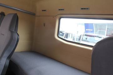 �й����� HOWO-T7H�ؿ� 400���� 8X4���������賵(����)ͼƬ