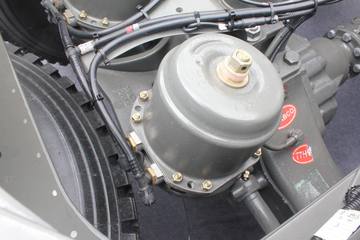 �й����� HOWO-T7H�ؿ� 400���� 8X4���������賵(����)ͼƬ