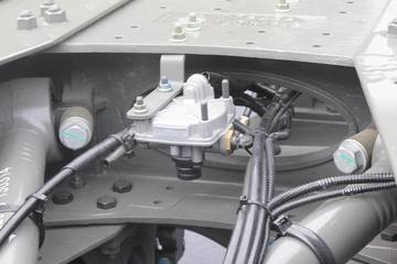 �й����� HOWO-T7H�ؿ� 400���� 8X4���������賵(����)ͼƬ