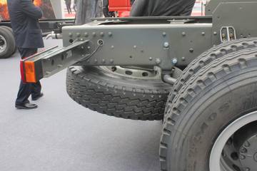 �й����� HOWO-T7H�ؿ� 400���� 8X4���������賵(����)ͼƬ