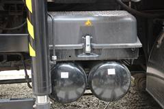 奔驰 Unimog系列 230马力 4X4公铁两用作业车(型号U400)