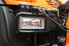 奔驰 Unimog系列 230马力 4X4公铁两用作业车(型号U400)