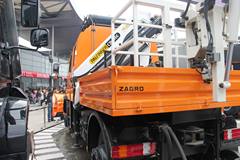 奔驰 Unimog系列 230马力 4X4公铁两用作业车(型号U400)