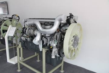 中国重汽MC13.54-40 540马力 13L 国四 柴油发动机
