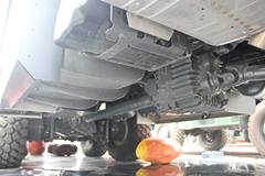奔驰 Zetros重卡 330马力 6X6厢式载货车(型号2733)
