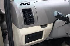 东风 俊风CV03 70马力 1.0L面包车(沙漠金色)