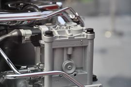 SCANIA DC13系列&nbsp;发动机外观                                                图片