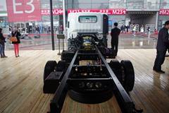 江淮 帅铃H330 130马力 3308轴距单排栏板轻卡底盘(HFC1080P71K1C2)