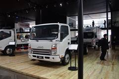 江淮 帅铃H330 130马力 3308轴距单排栏板轻卡底盘(HFC1080P71K1C2)