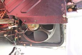 龙腾&nbsp;载货车底盘                                                图片