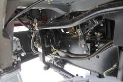 东风南充 龙腾重卡 230马力 6X2 9.6米LNG仓栅式载货车 (EQ1252GN1-30)