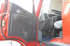 东风南充 龙腾重卡 230马力 6X2 9.6米LNG仓栅式载货车 (EQ1252GN1-30)