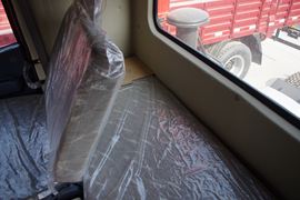 创普&nbsp;牵引车驾驶室                                               图片