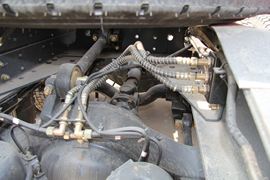 创普&nbsp;牵引车底盘                                                图片