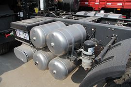 创普&nbsp;牵引车底盘                                                图片