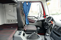 一汽解放 J6P重卡 2013款 350马力 4X2牵引车(CA4180P63K2AE4)