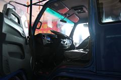 江淮 威铃 140马力 4X2 排半载货车(新一代江淮铃)