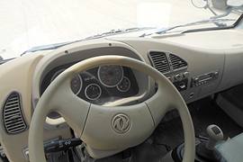 东风福瑞卡底盘&nbsp;吸污/吸粪车驾驶室图片