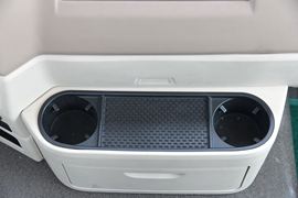 HOWO T5G&nbsp;牵引车驾驶室                                               图片