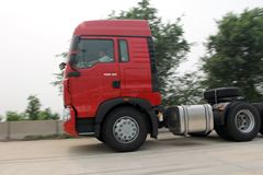 中国重汽 HOWO T5G重卡 340马力 6X4 牵引车(ZZ4257N324GC1/N2V7)