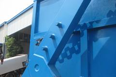 东风 140系列 140马力 4X2 垃圾车(虹宇牌)(HYS5100ZBSE)