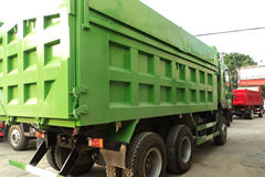 东风柳汽 霸龙 290马力 6X4 6米自卸车(LZ3200PDJ)