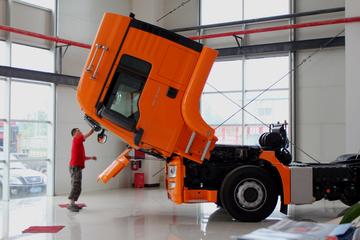 TGS&nbsp;牵引车外观                                                图片