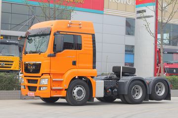 TGS&nbsp;牵引车外观                                                图片