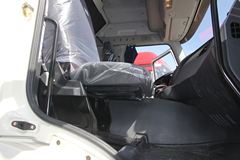 2013款解放 J6P重卡 420马力 6X4 牵引车(CA4250P66K24T1A3HE)