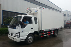 庆铃 600P轻卡 130马力 4X2 排半冷藏车(QL5070XLCHKHR)
