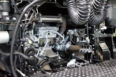 庆铃 VC46重卡 350马力 4X2牵引车(QL4180UJCR)