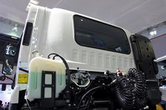 庆铃 VC46重卡 350马力 4X2牵引车(QL4180UJCR)