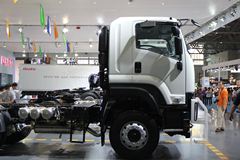 庆铃 VC46重卡 350马力 6X4牵引车(QL4250UKCZ)