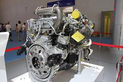 庆铃五十铃6UZ1-TCG40 350马力 10L 国四 柴油发动机