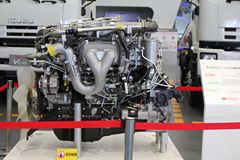 庆铃五十铃6UZ1-TCG40 350马力 10L 国四 柴油发动机