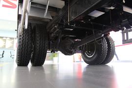 五十铃&nbsp;冷藏车底盘图片