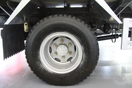 五十铃&nbsp;冷藏车底盘图片