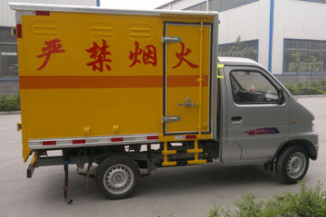 东风股份底盘&nbsp;爆破器材运输车外观图片