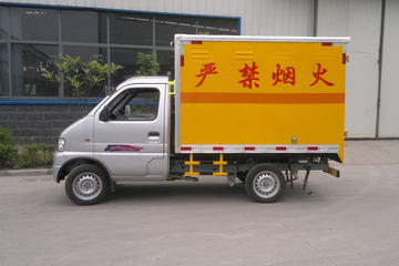 东风股份底盘&nbsp;爆破器材运输车外观图片