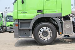 奔驰 Actros重卡 440马力 6X2R 冷藏牵引车（型号2644）