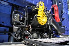 福田 欧曼GTL 6系重卡 420马力 6X4 牵引车(BJ4259SMFKB-16)