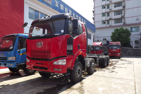 解放 J6P重卡 330马力 8X4 7.2米自卸车(CA3310P66K2L4T4A1E)