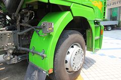 中国重汽 HOKA H7系重卡 340马力 6X4 LNG牵引车(ZZ4253N3841E1L)