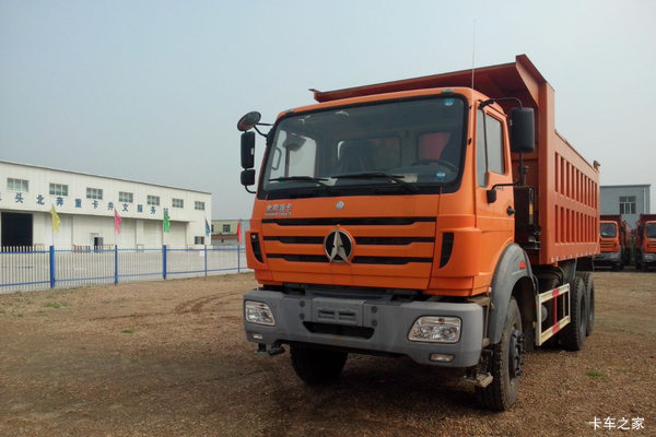 北奔 NG80重卡 380马力 6X4 5.6米LNG自卸车(ND5250ZLJZ11)