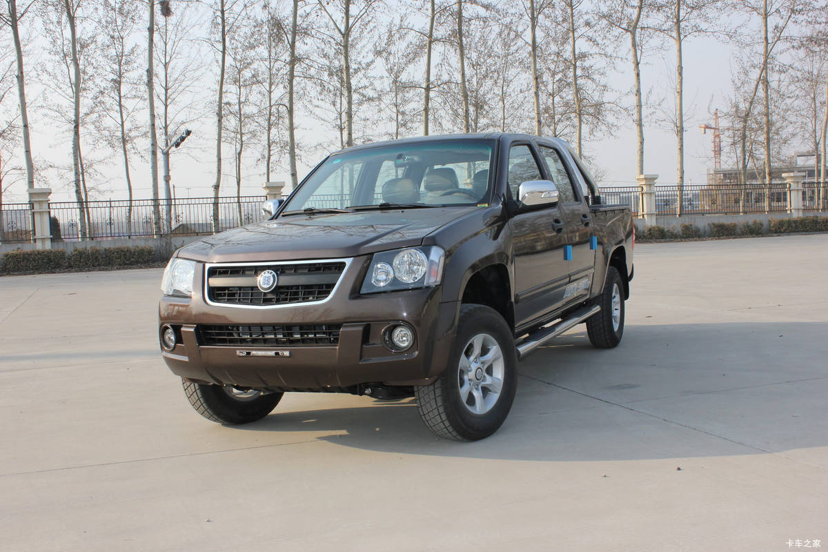 2013款恒天 途腾T2 商务版 2.8L柴油 双排皮卡