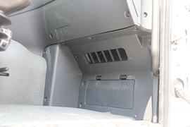 联合U系&nbsp;混凝土搅拌车驾驶室                                               图片