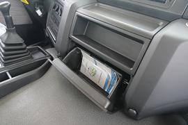 联合U系&nbsp;混凝土搅拌车驾驶室                                               图片